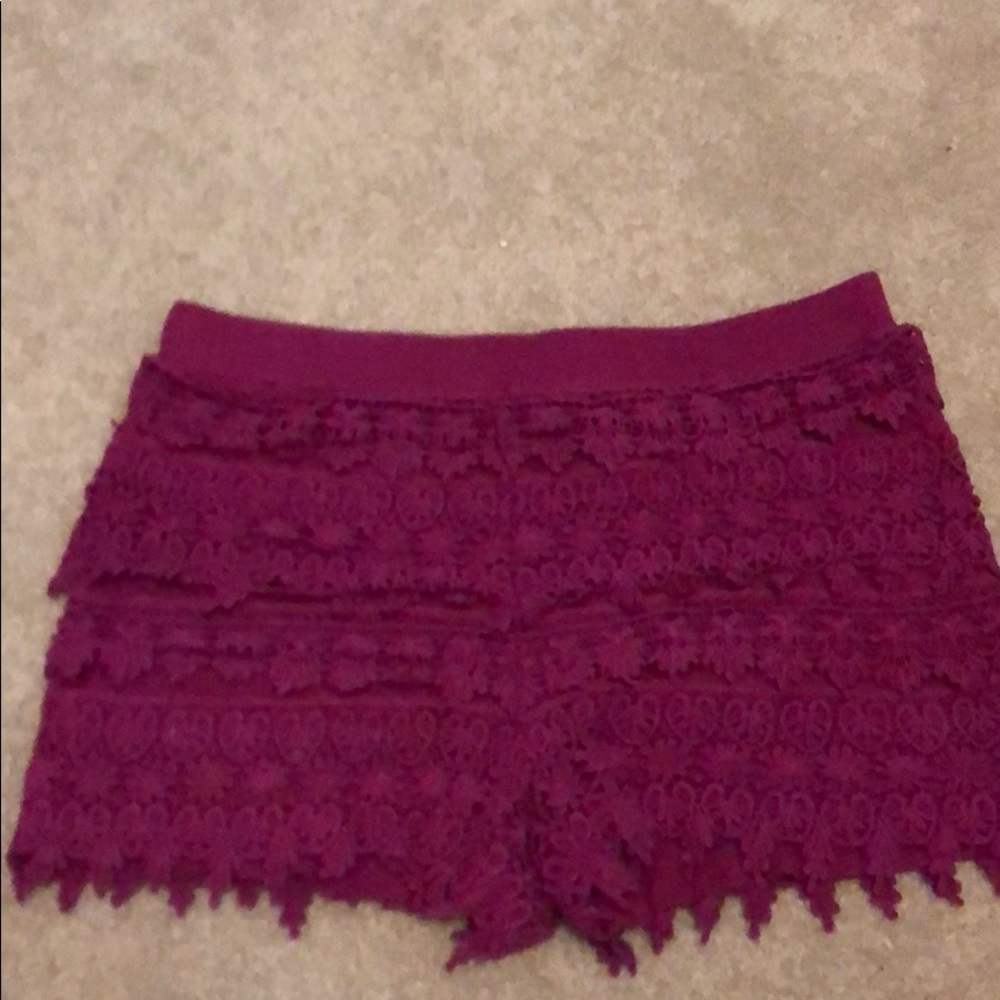 Express fuchsia lace shorts